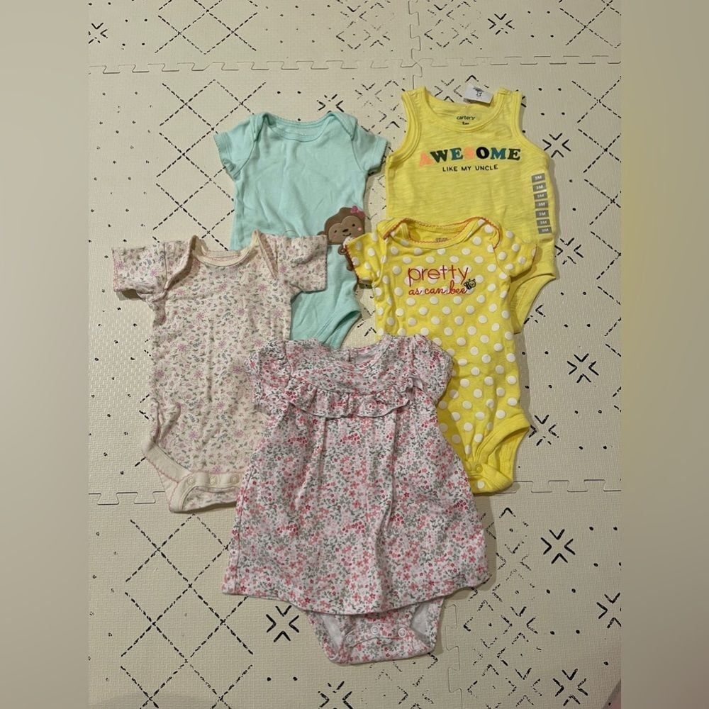 Bundle of‎ baby girl onesies 3m